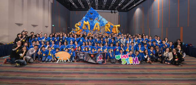 An impressive display of teamwork -- the final structure was constructed using over 2000 balloons, and towered at over 7 meters tall!